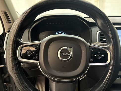 Used 2016 Volvo XC90 T6 Momentum AWD/4WD image 12