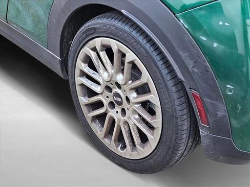 Certified 2025 MINI Cooper S image 11