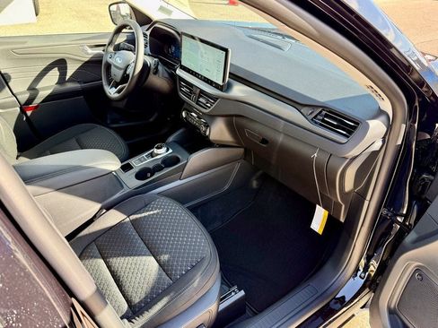 New 2026 Ford Escape Active w/ Active Premium Tech Pack AWD/4WD image 16