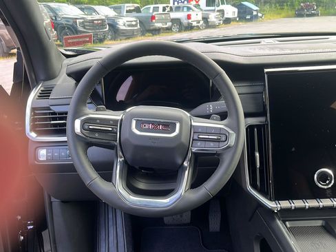 New 2026 GMC Acadia Elevation w/ Elevation Premium Package AWD/4WD image 13