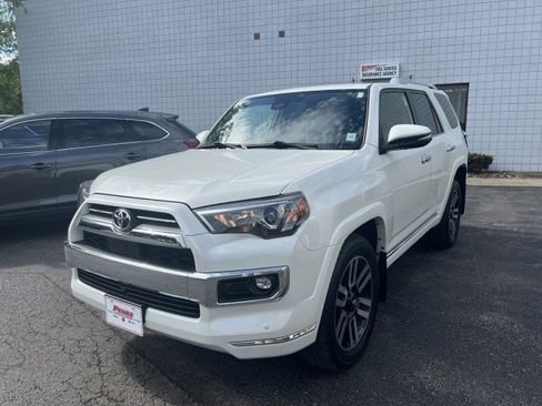 Used 2022 Toyota 4Runner Limited image 3