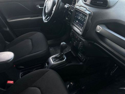 Used 2021 Jeep Cherokee Latitude Plus image 16