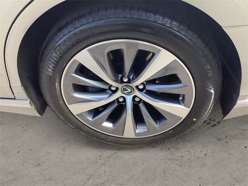 Used 2019 Lexus LS 500 AWD image 14