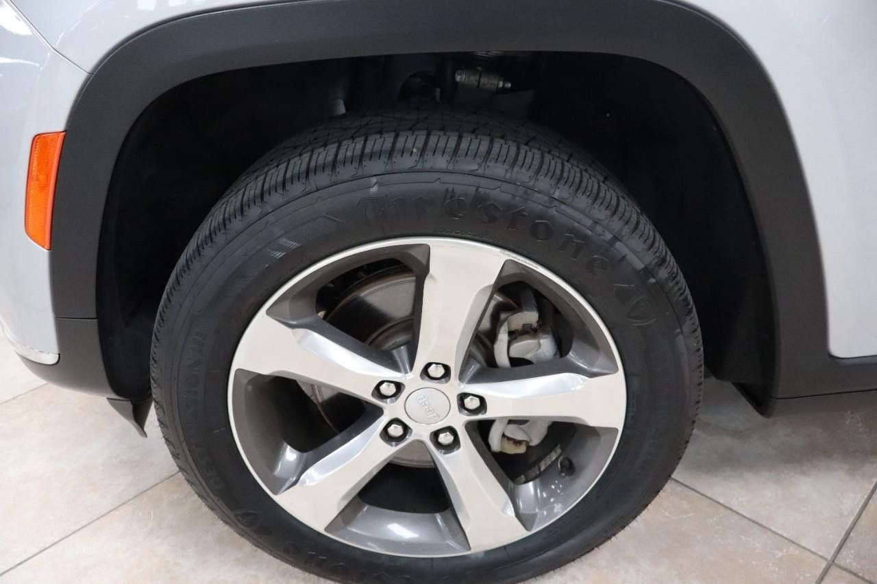 Used 2021 Jeep Grand Cherokee L Limited AWD/4WD image 42