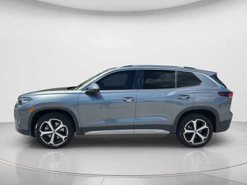 New 2026 Volkswagen Tiguan SE image 2