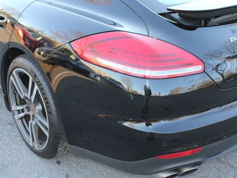 Used 2014 Porsche Panamera S image 11
