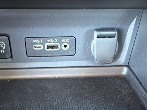 Certified 2024 Nissan Sentra SR w/ SR Premium Package image 16