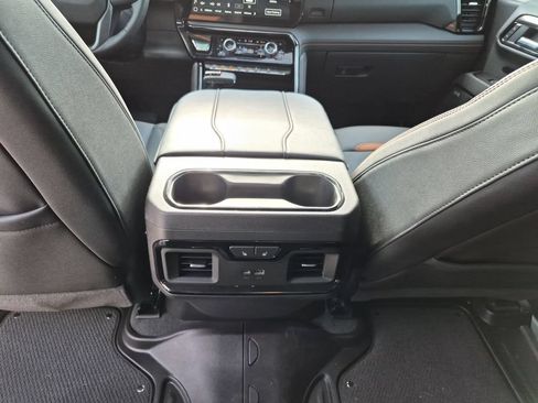 Certified 2026 GMC Sierra 1500 AT4 w/ AT4 Premium Package AWD/4WD image 37