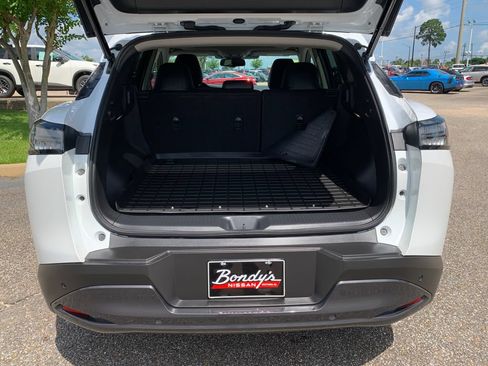 Used 2025 Nissan Murano SL AWD/4WD image 7