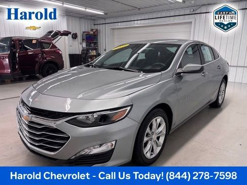 Used 2025 Chevrolet Malibu LT FWD image 3
