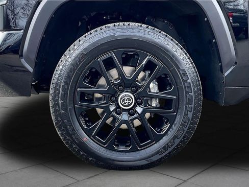 Used 2024 Toyota Tundra Limited image 11