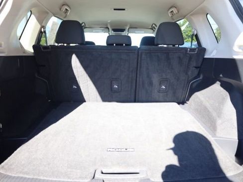 Used 2024 Nissan Rogue SV image 29