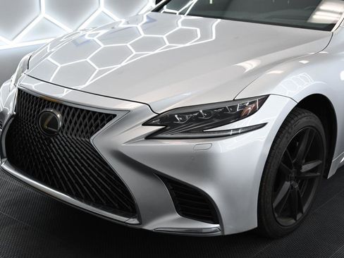 Used 2018 Lexus LS 500 w/ Luxury Package image 7