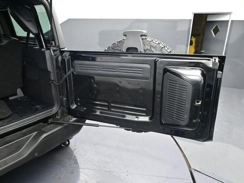 Used 2023 Ford Bronco Badlands image 26