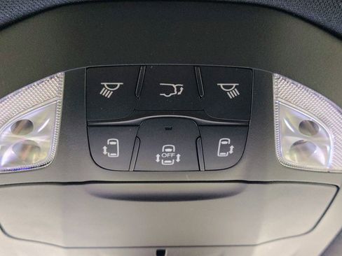 New 2026 Chrysler Pacifica Select FWD image 32