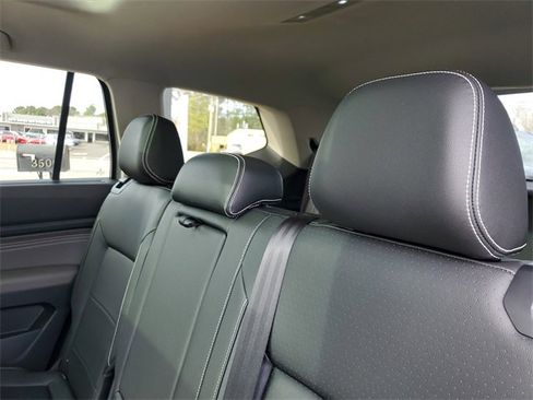 Certified 2023 Volkswagen Atlas SE w/ Panoramic Sunroof Package image 14