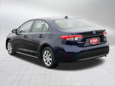 Certified 2025 Toyota Corolla LE w/ Convenience Package image 5