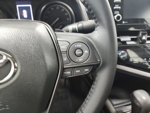 Used 2024 Toyota Camry SE image 26