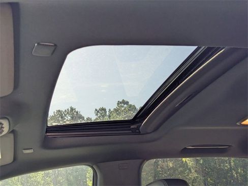 New 2025 Chevrolet Colorado ZR2 w/ Technology Package image 12