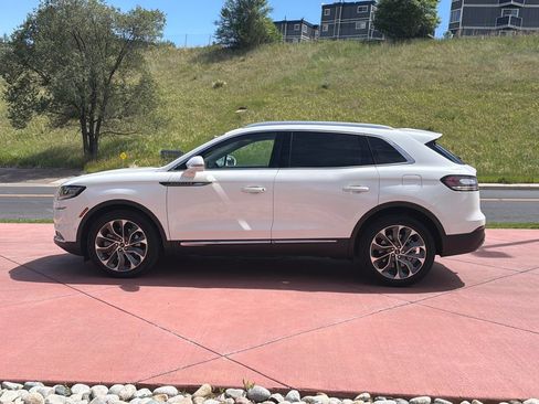 Used 2023 Lincoln Nautilus Reserve w/ Equipment Group 201A AWD/4WD image 7