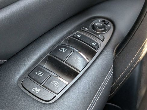 Used 2018 INFINITI QX80 2WD w/ Deluxe Technology Package image 29