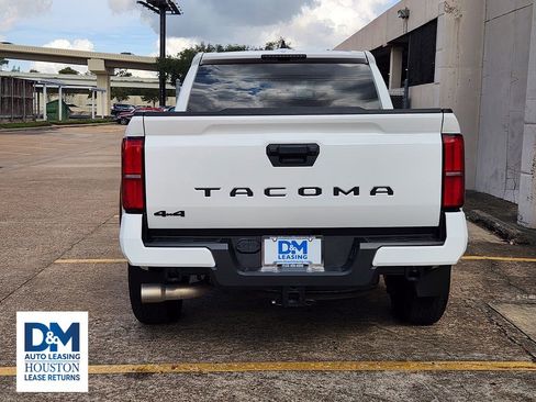 Used 2024 Toyota Tacoma TRD Off-Road image 7