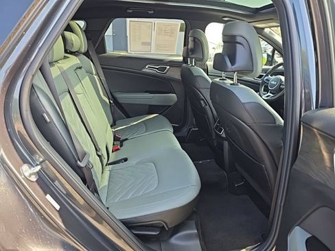 Used 2024 Kia Sportage X-Line w/ X-Line Premium Package AWD/4WD image 32
