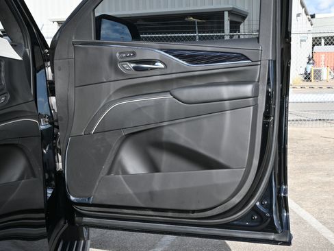 Used 2023 Cadillac Escalade V AWD/4WD image 27