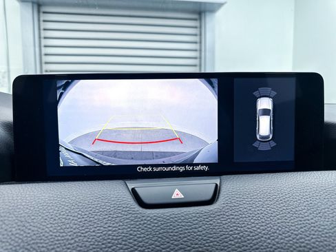 Certified 2025 MAZDA CX-70 Plug-In Hybrid w/ Premium Pkg image 4