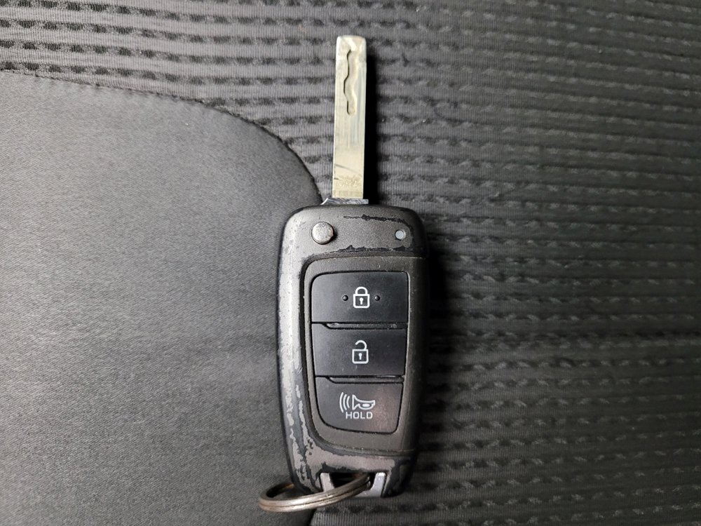 Used 2021 Hyundai Santa Fe SE AWD/4WD image 32
