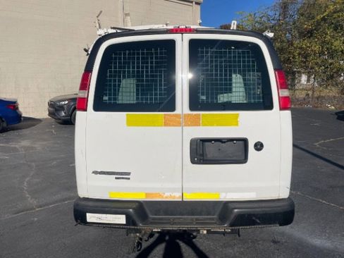Used 2015 Chevrolet Express 2500 Work Van image 6