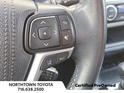 Used 2019 Toyota Highlander XLE image 20