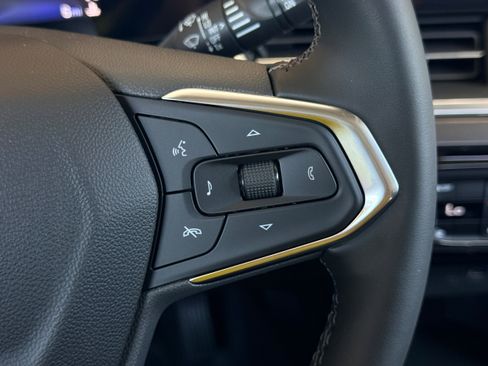 New 2026 Chevrolet Trax ACTIV w/ Driver Confidence Package FWD image 11