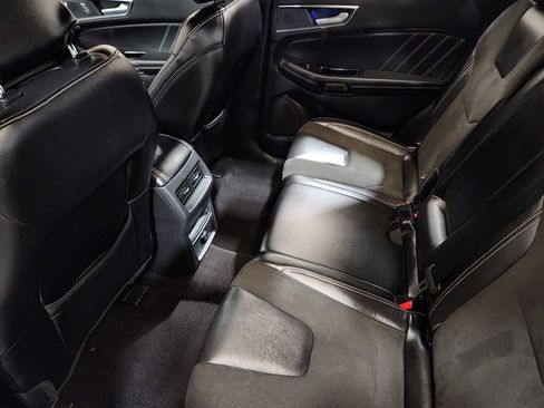 Used 2019 Ford Edge ST image 50