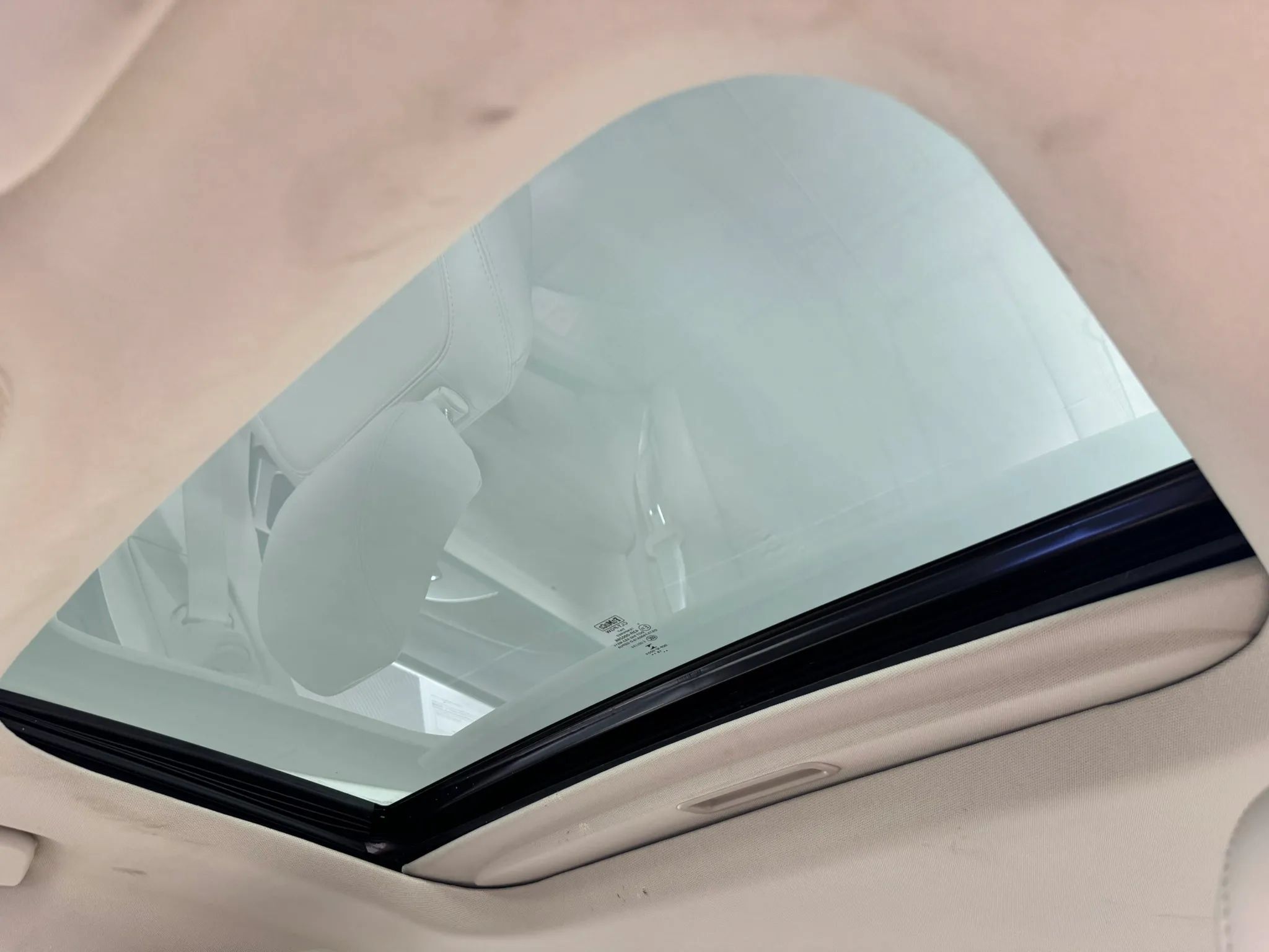 Used 2020 Lincoln MKZ Reserve FWD image 25