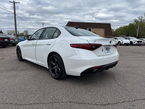 Used 2018 Alfa Romeo Giulia Ti Sport w/ Quick Order Package 22S Sport AWD/4WD image 7