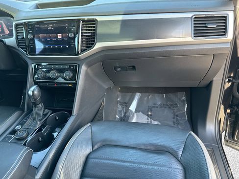 Used 2023 Volkswagen Atlas Cross Sport SEL Premium R-Line image 18