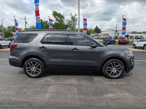 Used 2017 Ford Explorer Sport AWD/4WD image 6