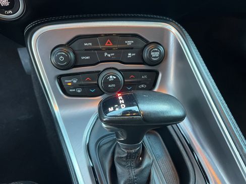 Used 2022 Dodge Challenger SXT w/ Plus Package image 16