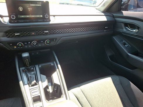 Used 2025 Honda Accord SE image 16