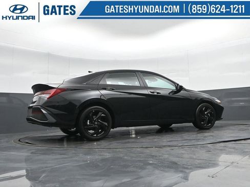 New 2026 Hyundai Elantra Sport image 32