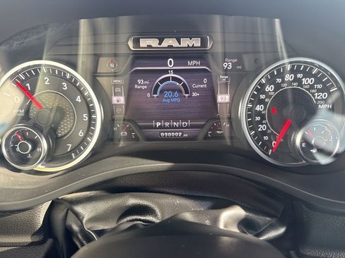 Used 2023 RAM 1500 Big Horn AWD/4WD image 5