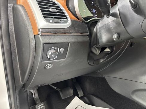 Used 2018 Jeep Grand Cherokee Summit AWD/4WD image 33