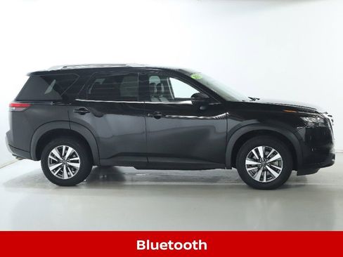 Certified 2025 Nissan Pathfinder SL image 13