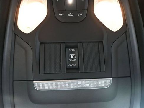 Used 2019 RAM 1500 Big Horn AWD/4WD image 39