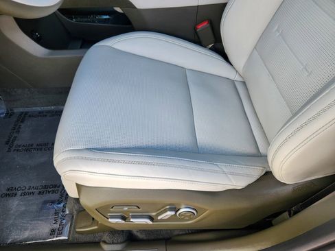 Used 2025 Hyundai Santa Fe Calligraphy image 21