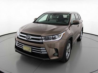 Used 2017 Toyota Highlander Limited