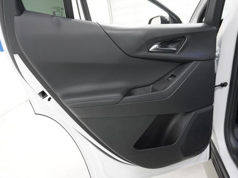 New 2026 Chevrolet Equinox LT w/ Midnight Edition FWD image 29