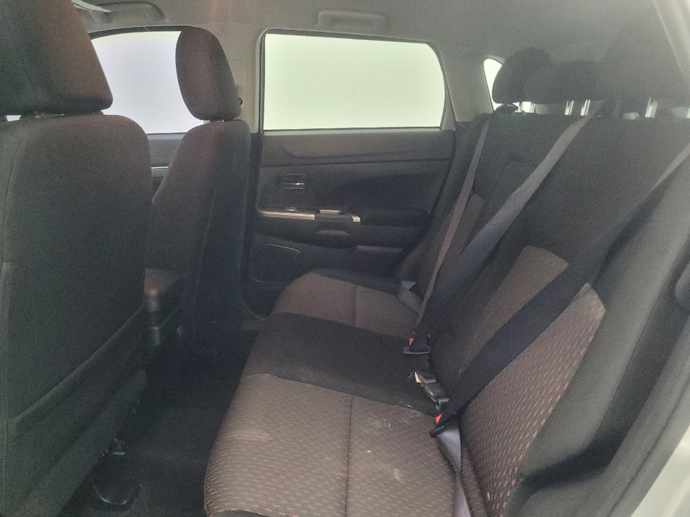 Used 2019 Mitsubishi Outlander Sport LE FWD image 18