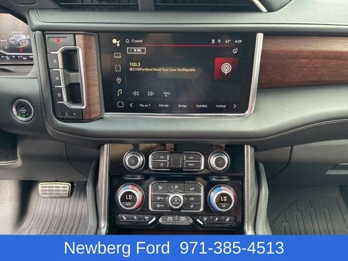 Used 2024 GMC Yukon XL Denali Ultimate AWD/4WD image 21